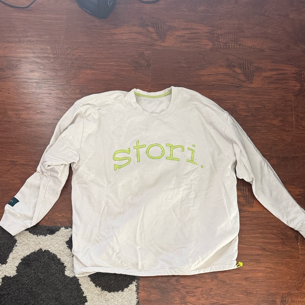Storia Cream Sweatshirt with Green Logo